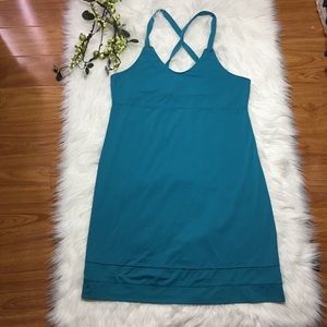 Merrell Dress XL UPF 50 turquoise build in bra